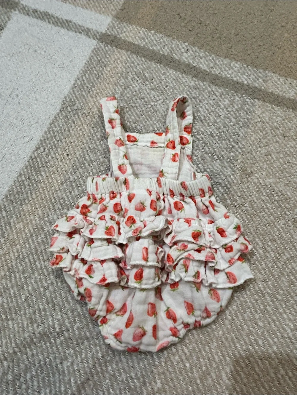 Stitchy Fish Strawberry Print Baby Ruffle Romper EUC